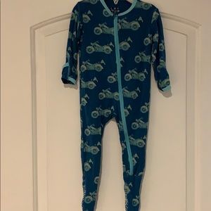 Kickee pants footed zip up sleeper